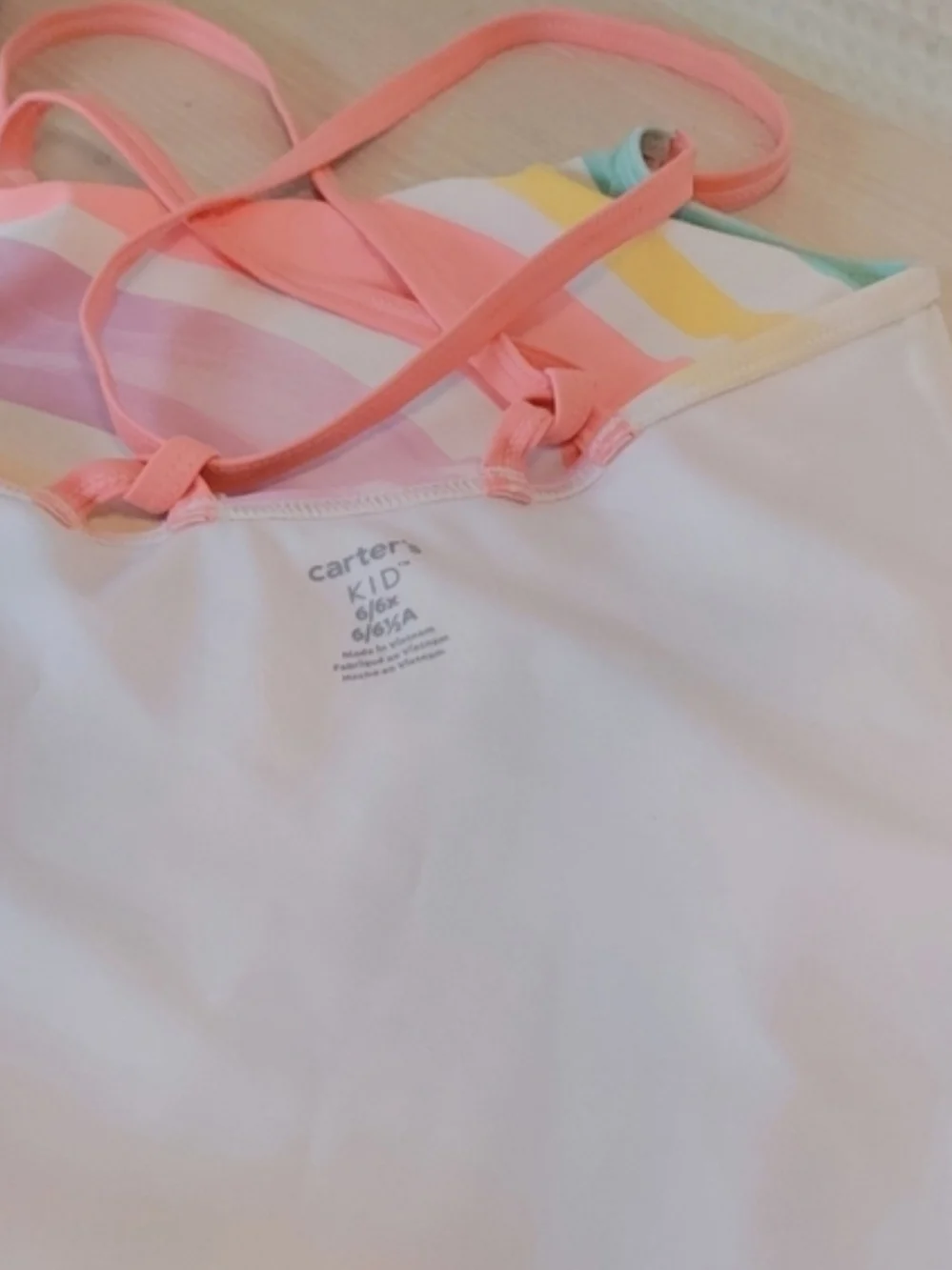Carter's kid Girls Swimsuit Size 6/6X